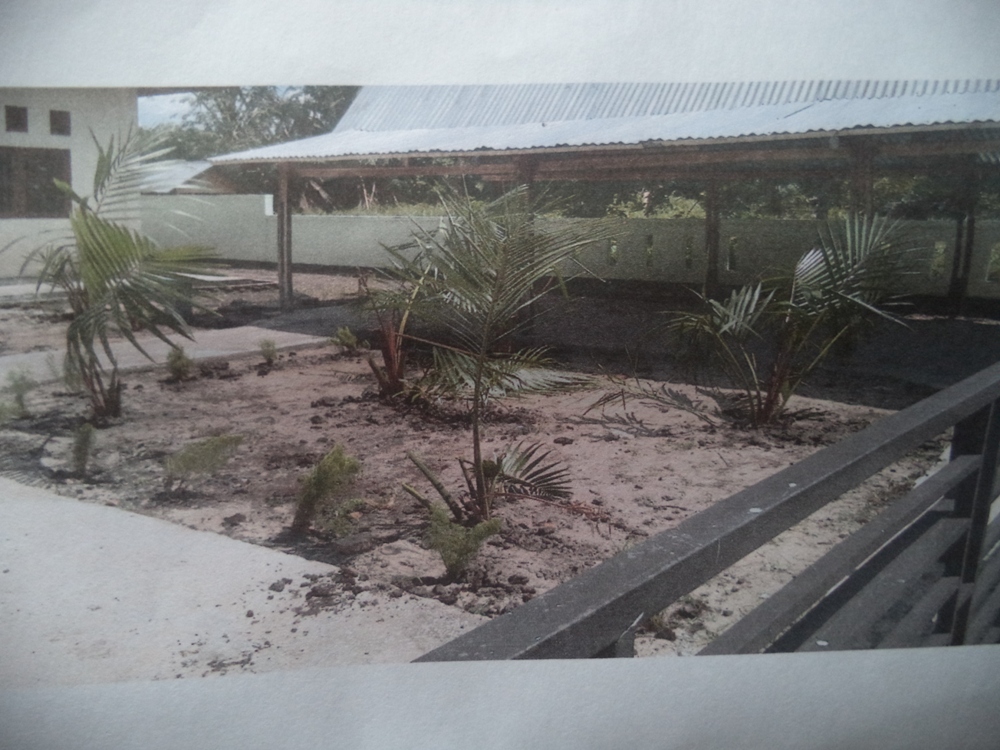 Kantor Desa Palkun Bengkalis Dijadikan Warga Kebun Sagu dan Karet